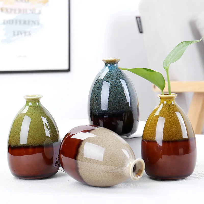 Color-glaze ceramic bud vase