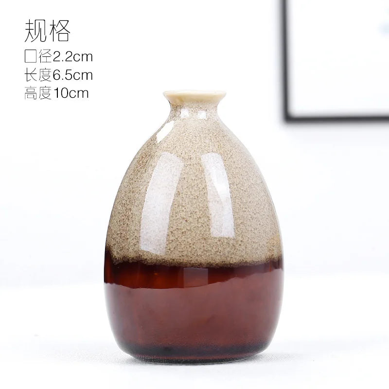 Color-glaze ceramic bud vase — White