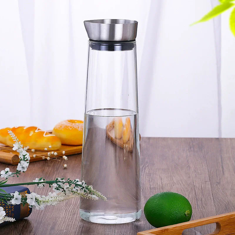 Beloryva Glass Water Pitcher with Lid — product view 2