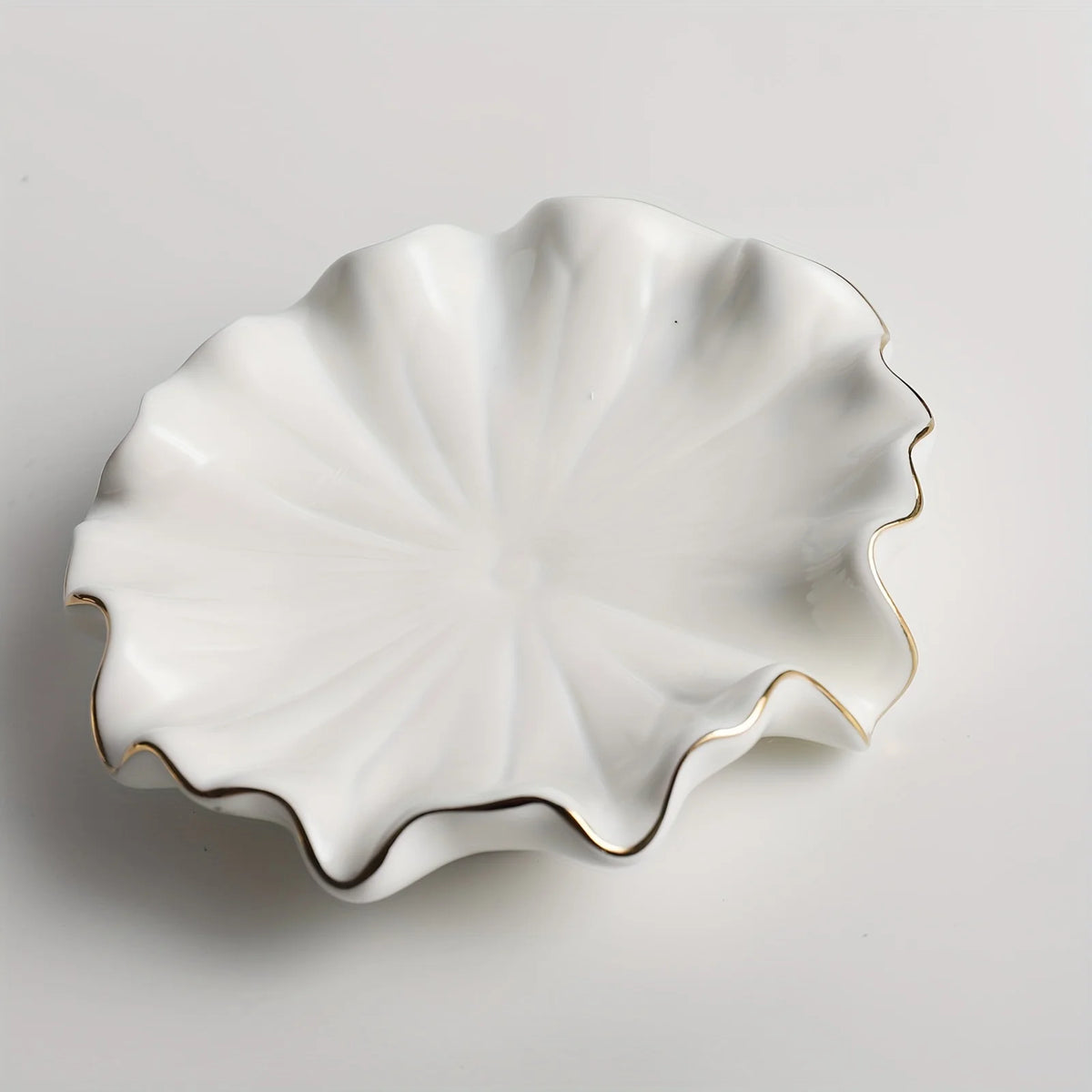 Beloryva White Shell-Style Ceramic Soap Dish — product view 1